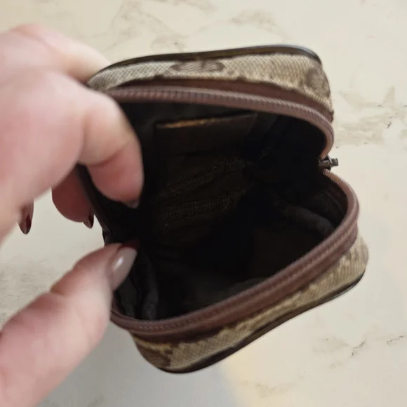 Gucci Monogram Mini Pouch in Brown/Tan - Picture 11 of 11